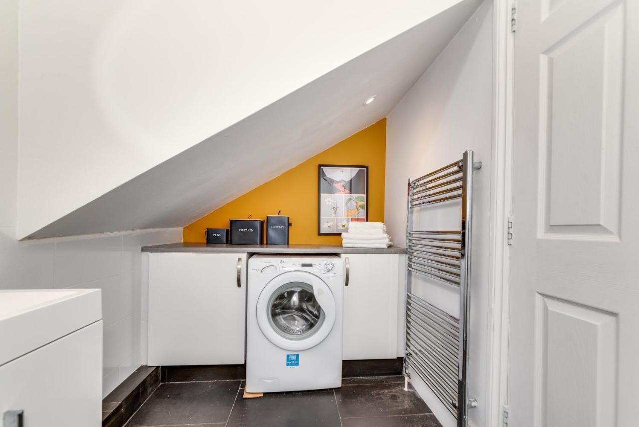The Penthouse 3 Minutes To The Beach, Super Comfy Beds, Part Of Burlington-escapes Appartement Hove